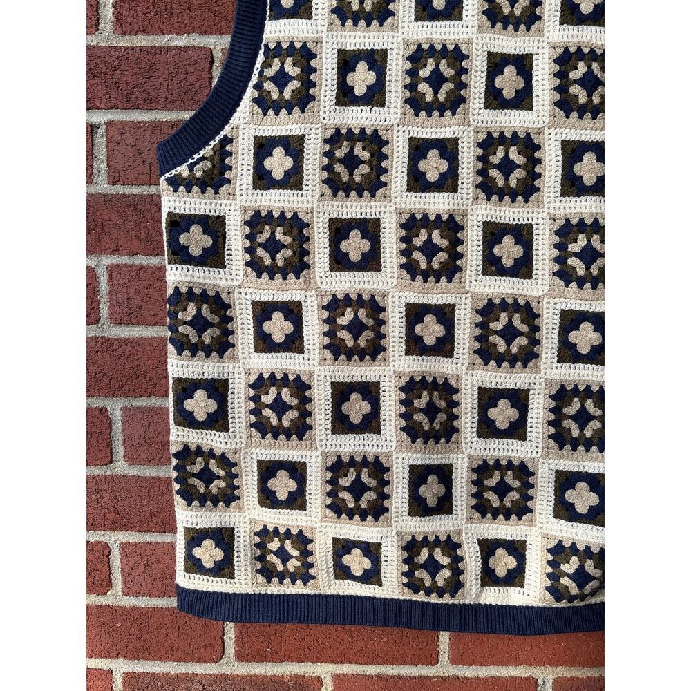 WESC Crochet Sweater Vest Size S Navy Cream Granny Square Knit Boho Unisex - Picture 5 of 11